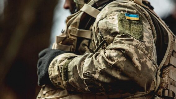 «Це військовий кіт Шредінгера: до офіційного (або ні) наказу ти одночасно і в піхоті, і ні». Нова частина щоденника мобілізації від айтівця в Threads — про залякування у війську, гранату в казармі й передислокацію