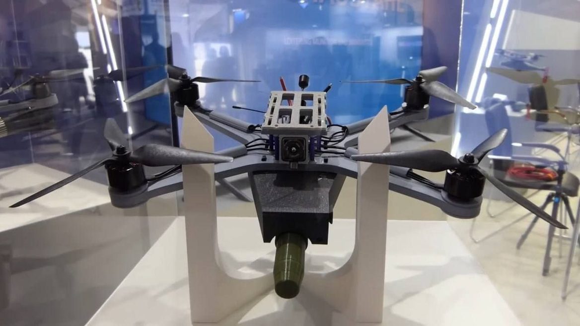Німецька компанія Donauhstal постачатиме Україні FPV-дрони MAUS: що відомо про цей квадрокоптер