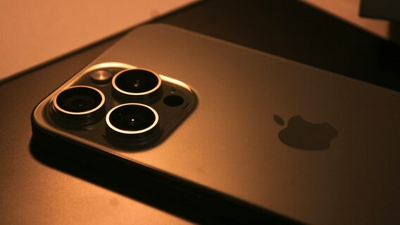 Apple готує найбільшу революцію iPhone в історії — повністю змінює графік релізів та оновлює моделі гаджетів. А ще в компанії намічаються значущі кадрові зміни