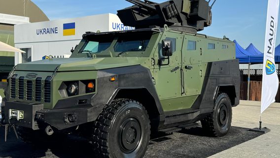 «Українська бронетехніка» представила у Польщі новий бронеавтомобіль «Варта 2»