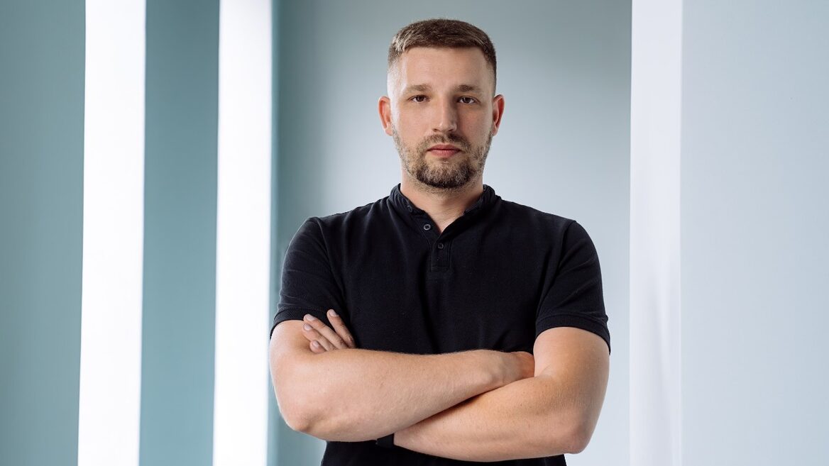 "We do a lot of training ourselves. We hire people after university both for production and R&D" — CEO Skyeton about hiring. What IT specialists is the deftech company currently looking for