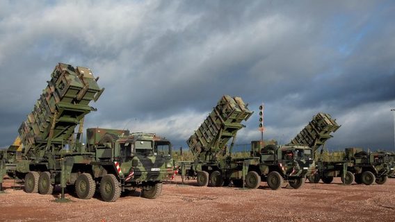 «Ми нічого за це не платимо. Це буде бізнес для нас». Трамп пообіцяв передати Україні системи ППО Patriot, а Німеччина запустила власне виробництво ракет, які потенційно також зможуть постачатися для захисту від росії