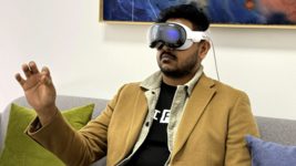 Стало известно, по какой цене реселеры продают на россии Apple Vision Pro, который базово стоит $3500