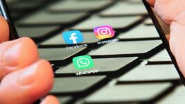 Paid subscriptions on Facebook, Instagram and WhatsApp: 
for $3.99 you can view stories anonymously