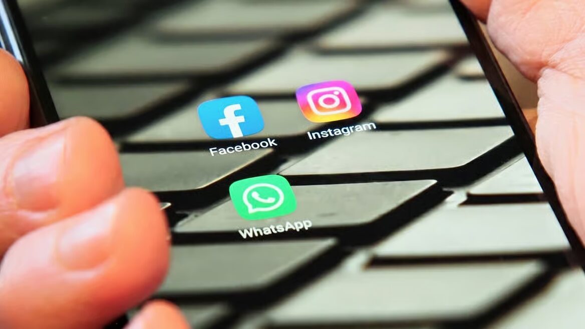 Платні підписки у Facebook, Instagram і WhatsApp: 
за $3,99 можна переглядати сторіз анонімно