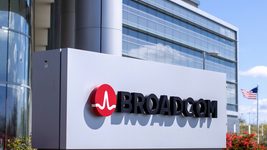 Одно из самых больших технологических слияний на финише. Broadcom должен закрыть сделку с VMware на $61 млрд в ноябре