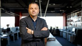 CEO «Нової пошти» Олександр Бульба йде з компанії. Він працював на цій посаді 10 років CEO «Нової пошти» Олександр Бульба йде з компанії. Він працював на цій посаді 10 років
