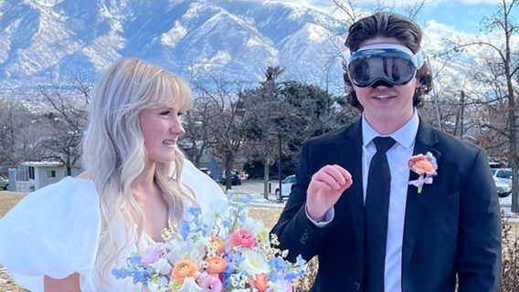 Айтівець вдягнув на своєму весіллі шолом Apple Vision Pro. Його наречена виявилась не в захваті