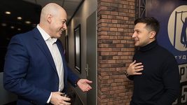 Гордон – Зеленському: «Хто наймає для вашого вихвалення 2500 зеленоботів в соцмережах?»