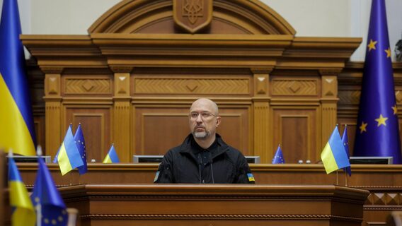«Якщо маєте зайву енергію, замість яскравої реклами віддайте її людям». Шмигаль просить бізнес вимкнути зовнішню рекламу