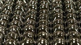 New device with strange black bubbles can collect drinking water even in the desert