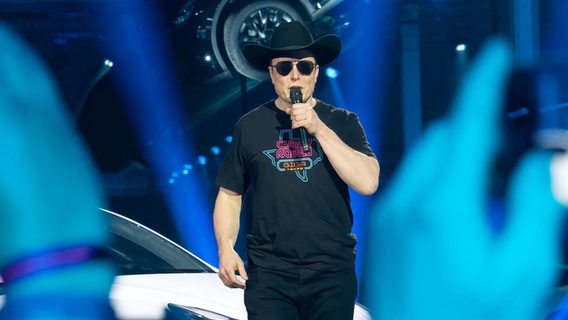 Рада директорів Tesla шукає заміну Маску. Але компанія це спростовує