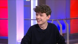 He started programming at the age of 7, and at 16 he raised $1 million in investment for his AI project. How a teenager from Britain managed to do this despite being only an 