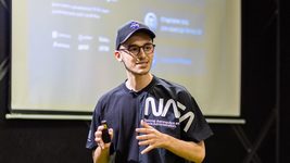 «Об условиях поговорим после войны». Как украинский стартап Awesomic поднял $800 000 без встреч с инвесторами