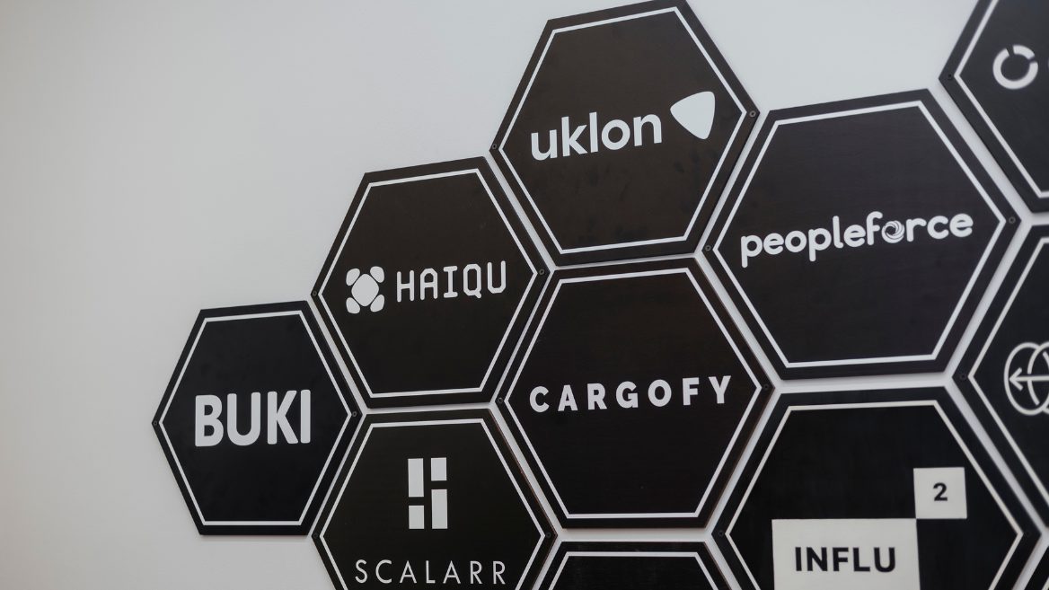 Від ШІ-протезування до квантових обчислень: 9 стартапів поповнили Ukrainian Startups Wall of Fame у 2025 році