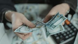 Who in IT gets paid $8,000-$9,000: the most expensive hires of June on Djinni
