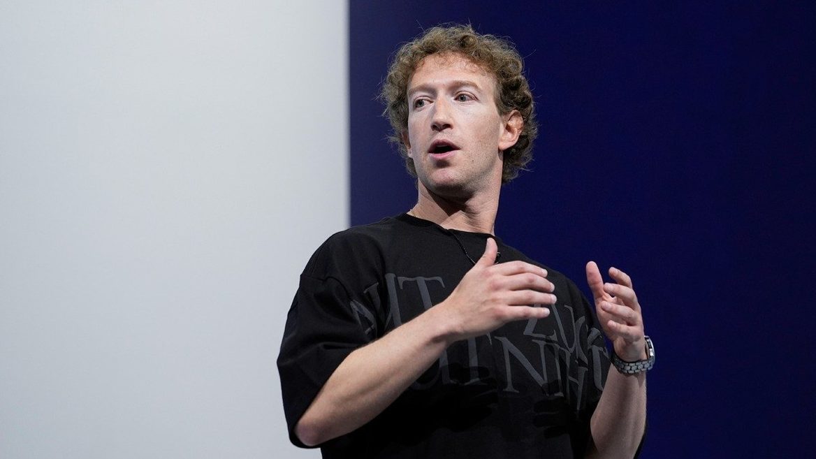Mark Zuckerberg promises to give everyone personal superintelligence through integration with smart glasses