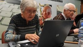 Гарік Корогодський залучає бабусь та дідусів в ІТ