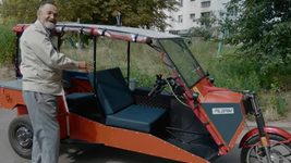 Пенсіонер із Сумщини створює електромобілі: за 6 років розробив вже 4 моделі транспорту 
