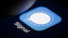 В военных чатах и ​​сети сообщали, что Signal имеет уязвимость. Мессенджер опровергает эту информацию