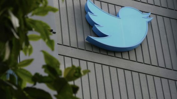 Массовые сокращения Twitter способствуют распространению в соцсети роспропаганды. Как работают российские тролли