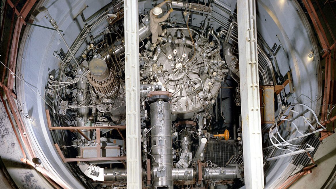 Атомні реактори з військових кораблів США планують перепрофілювати для живлення штучного інтелекту