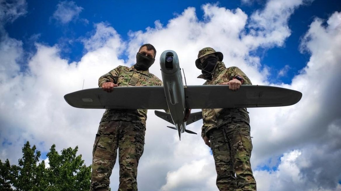Украинский стартап Airlogix создал разведывательный БПЛА «Гор» для сухопутных войск. Комплексами уже пользуются ВСУ