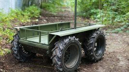 Українські інженери розробили наземний робот «Тарган»:  попри свій малий розмір він здатен перевозити важкі вантажі 