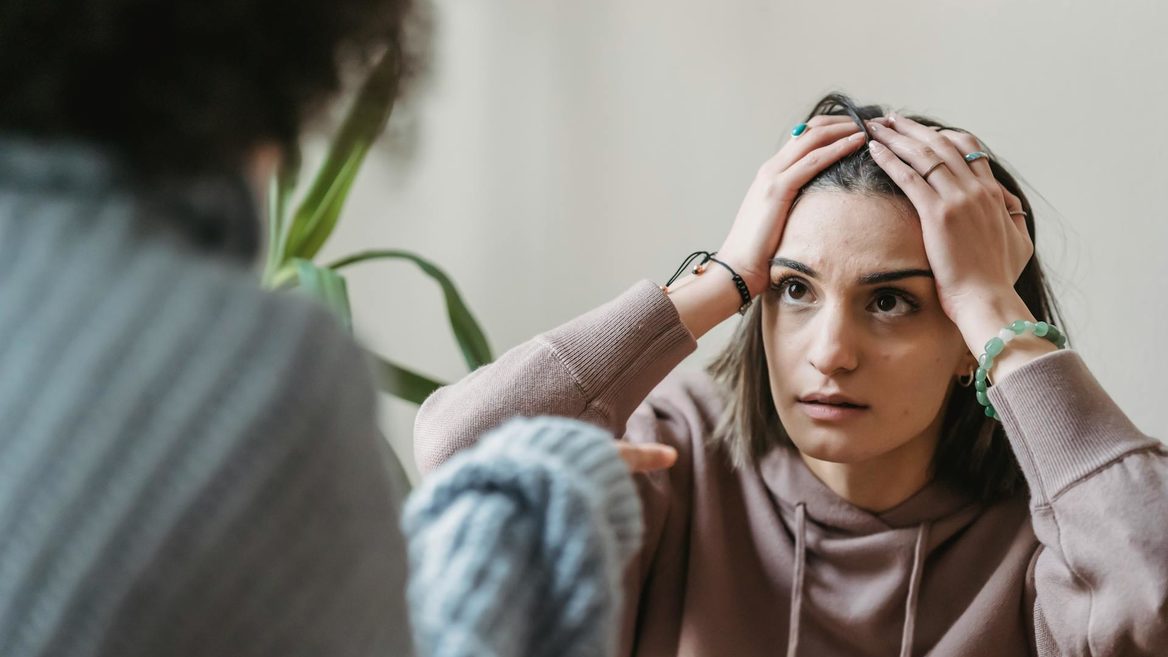 «Після такого опису вакансії хочеться закурити»: Employer Brand manager поділилася вакансією де на роботі забороняється курити навіть IQOS та Glo. Думки ІТ-спільноти розділилися 