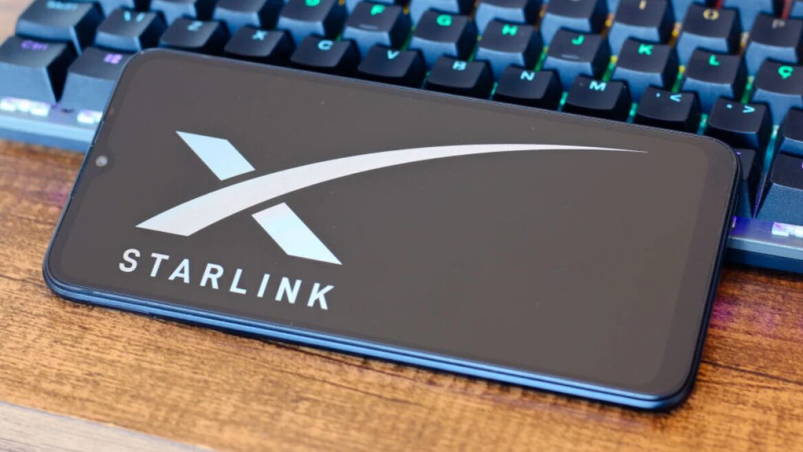 SpaceX plans to create a full-fledged mobile operator Starlink and compete with US telecom giants