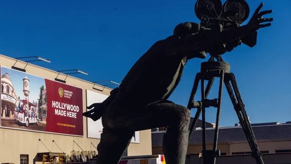 Netflix купує Warner Bros Discovery за $72 млрд