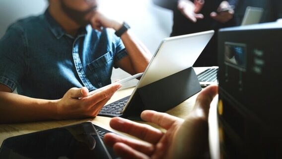 It-individual entrepreneurs proprietors in Ukraine work for an average of 4 years, but the market is rapidly losing entrepreneurs