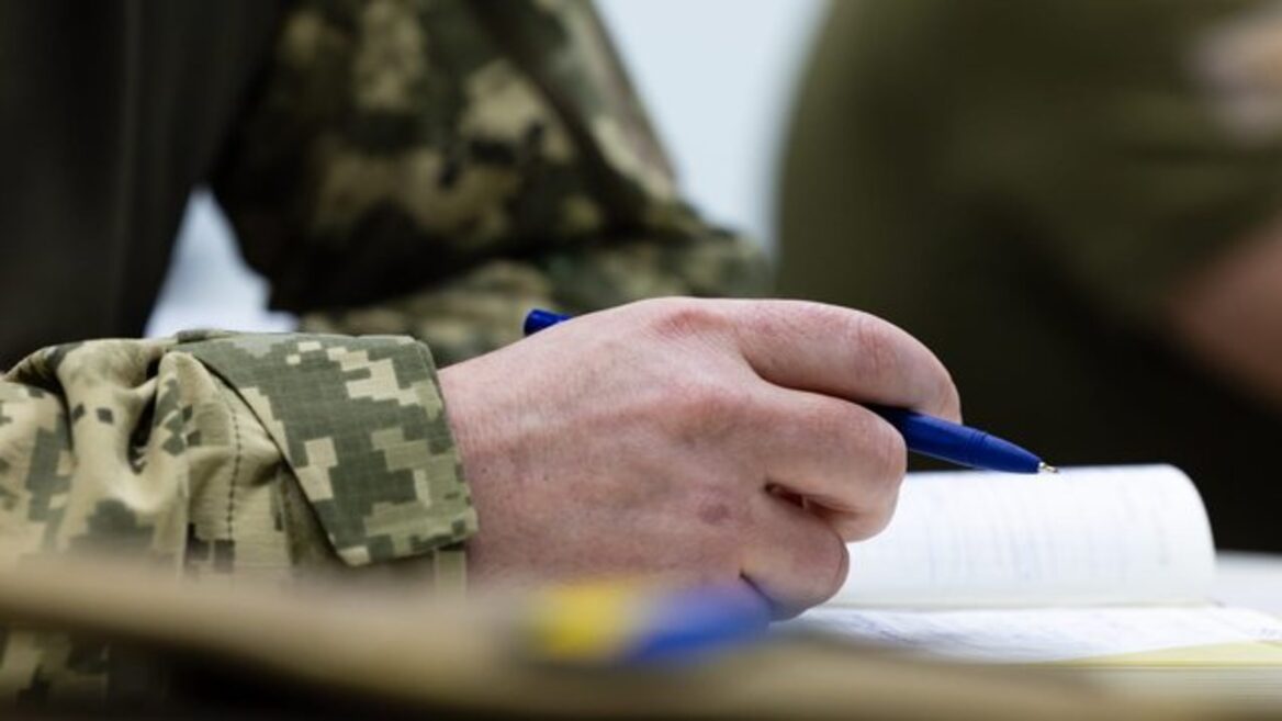 Кабмін унормував автоматичний військовий облік і додав онлайн-реєстрацію 17-річних у «Резерв+»