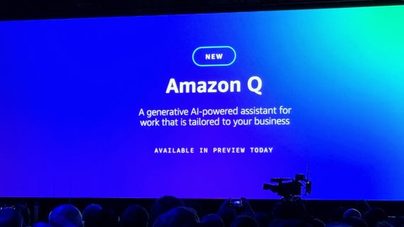 Amazon представил чат-бот на основе ИИ – Q, который частично «заточен» под айтишников. Вот что он умеет