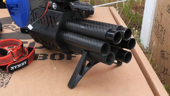 Українська 3DTech створила дрон-перехоплювач «Хижак Shooter» з шестиствольною гарматою 12 калібру