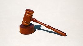 Львів’янка не повернула ноутбук після звільнення. ІТ-компанія хотіла покарати її на $5000 за порушення договору. Але суд виявився проти Львів’янка не повернула ноутбук після звільнення. ІТ-компанія хотіла покарати її на $5000 за порушення договору. Але суд виявився проти