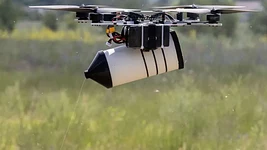 Українські військові підняли на оптоволоконному FPV-дроні TechEx до 7 кг вибухівки, хоча заявлена вантажопідйомність їхніх моделей — лише 2 кг