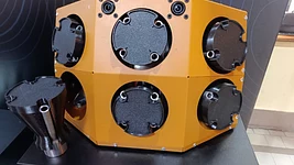 Українська компанія Phantom Defense вперше показала інноваційний перехоплювач FPV-дронів «Мангал» 