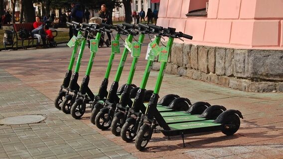 Угода на понад 97 млн грн: Uklon купує українського оператора електросамокатів e-Wings