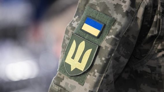 Розробник, а нині мобілізований солдат ЗСУ, закликає брати на роботу тих, хто пройшов армію. Погоджуються з його аргументами далеко не всі: дискусія на 140+ коментарів Розробник, а нині мобілізований солдат ЗСУ, закликає брати на роботу тих, хто пройшов армію. Погоджуються з його аргументами далеко не всі: дискусія на 140+ коментарів