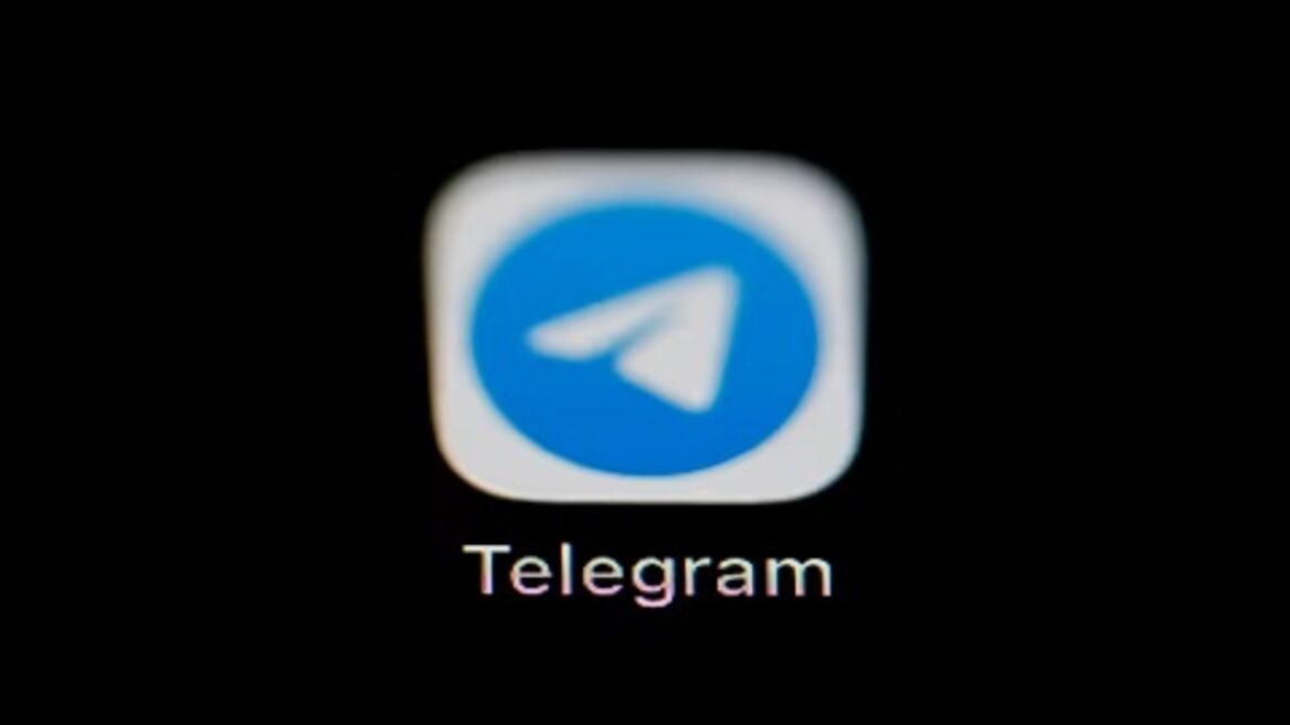 Apple тимчасово видалила Telegram з App Store через шантаж зловмисників: подробиці інциденту