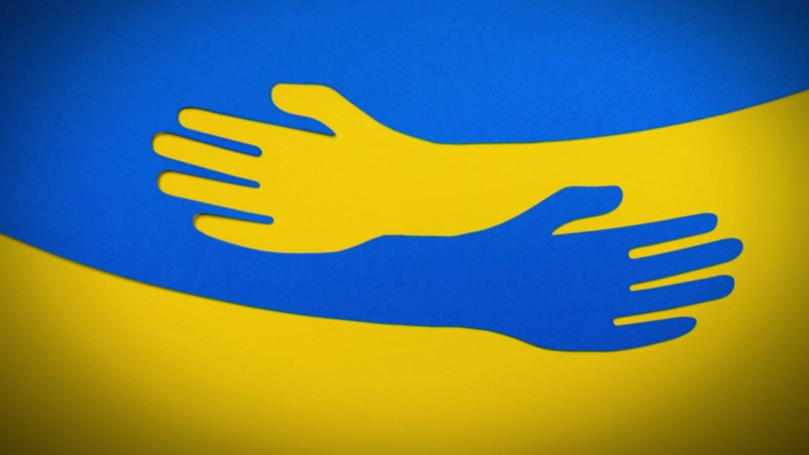 Як допомогти українцям грошима. Зібрали посилання на фонди діліться своїми!