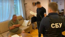 Посадовця з Дніпра підозрюють у переплаті майже 2 млн грн на закупівлі Старлінків