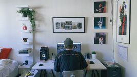Бюджети на DevOps-спеціалістів зросли на 40%, але загалом на програмування витрачають менше. Чим жили українські IT-фрілансери в 2022 році