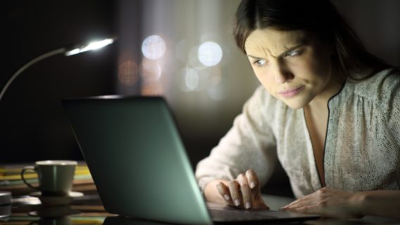 Фейкова рекрутерка спочатку відмовила кандидатці, а потім запропонувала за гроші «причесати» її резюме. Як працює нова шахрайська схема