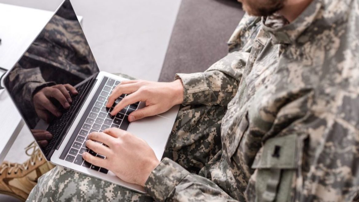 В Україні стартують безплатні IT-курси для ветеранів «Воїни цифри»