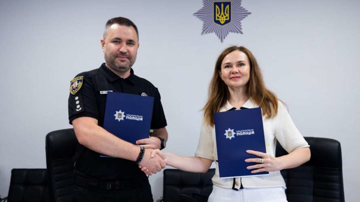 Національна поліція підписала угоду Vodafone для використання корпоративного SMS-сервісу. Він допоможе в розшуку зниклих дітей