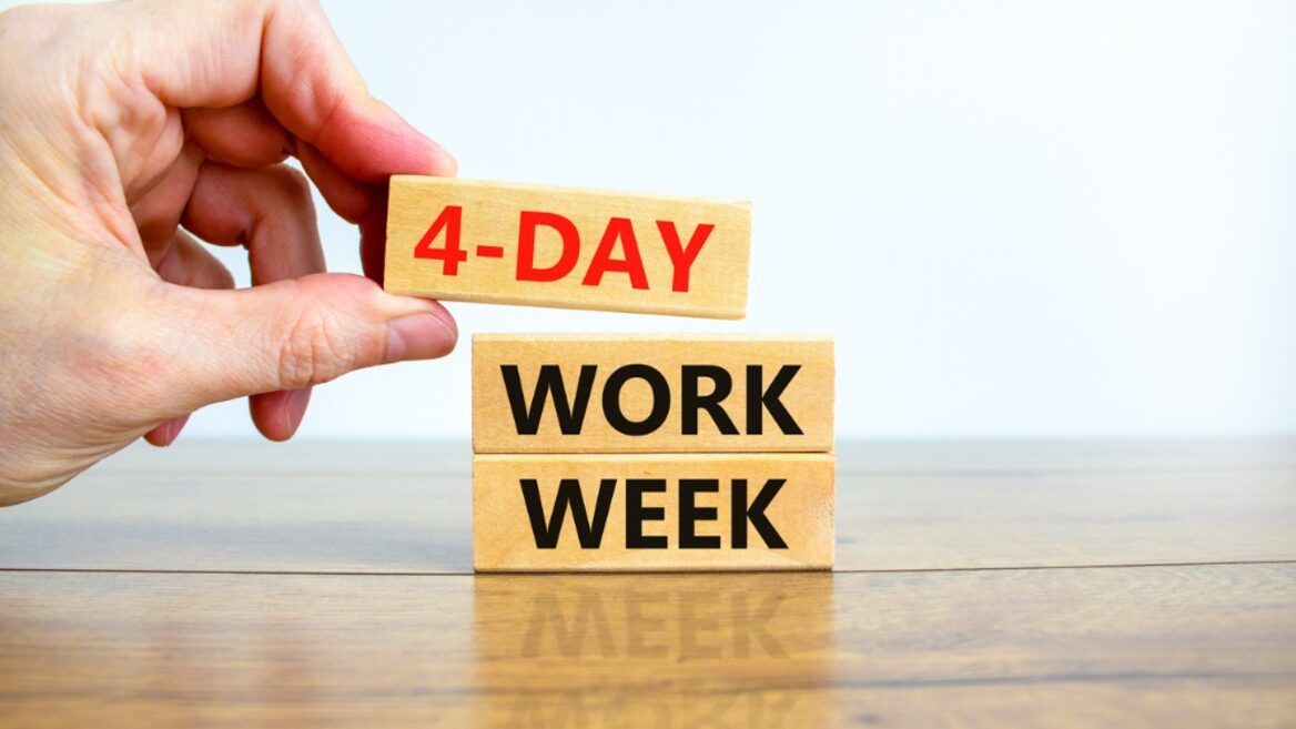 Ukraine proposes to introduce a 4-day work week: petition appears on the Cabinet of Ministers website