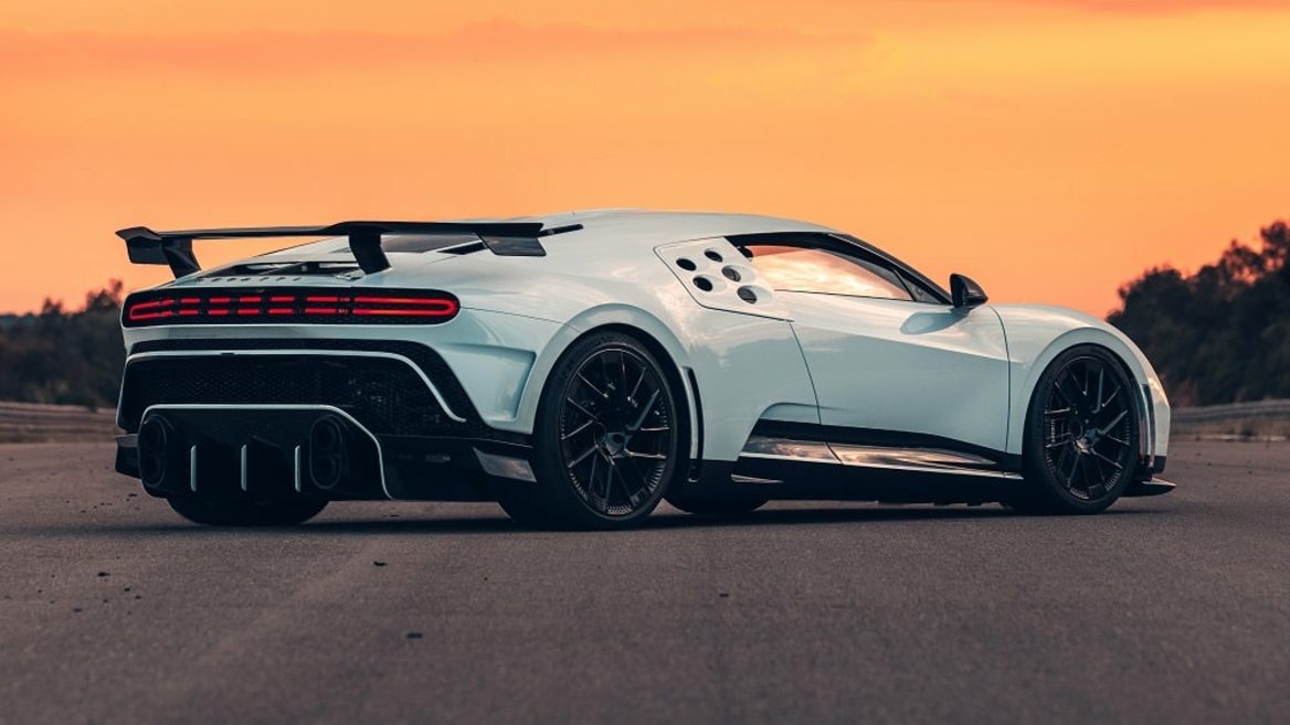 35-річний український криптомільярдер купив гіперкар Bugatti за $10 млн. Хто він та як досяг таких статків? 