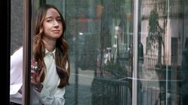 The founder of the fake startup was sentenced to seven years in prison, and in court she cried and apologized to her parents. What is known about Charlie Javis
